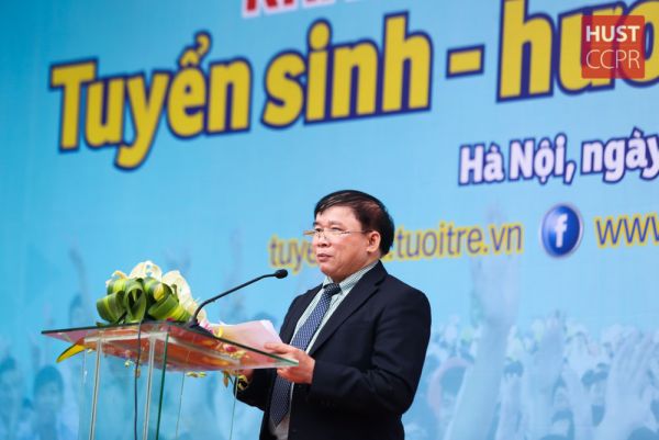 Sôi động khai mạc Ngày hội Tư vấn Tuyển sinh – Hướng nghiệp 2016